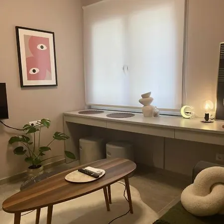 Aesthetic Central Studio Διαμέρισμα